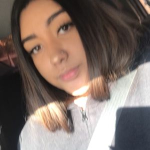 Meet your Posher, Perla